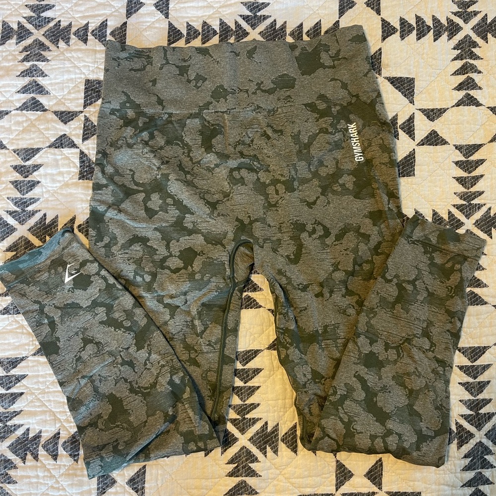Gymshark Adapt Camo Seamless Leggings - Green - Womens XXL